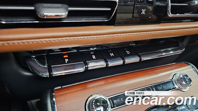 Lincoln Aviator (II) 3.0 RESERVE JET PACKAGE AWD 2023 — фото 9
