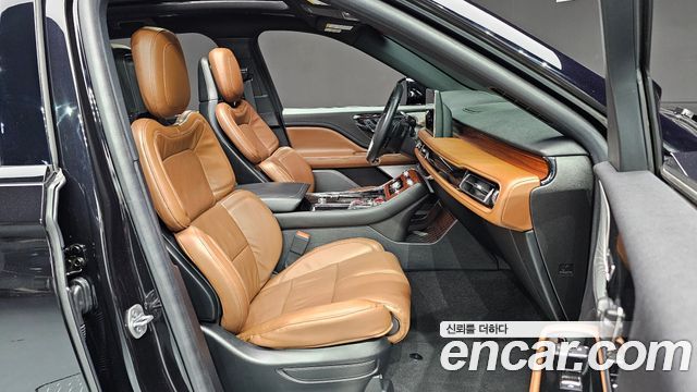 Lincoln Aviator (II) 3.0 RESERVE JET PACKAGE AWD 2023 — фото 12