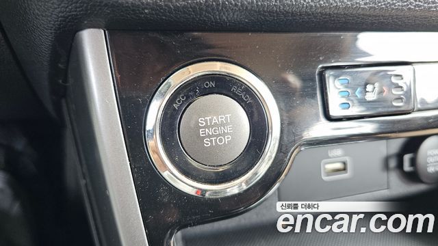 KG Mobility (SsangYong) Beautiful Korando Gasoline 1.5 2WD C5 Plus 2022 — фото 28
