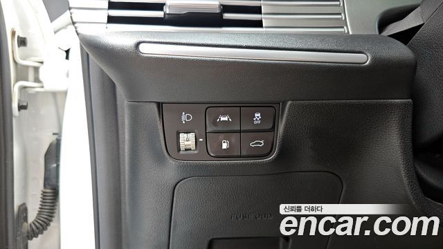 Hyundai Grandeur (IG) 3.0 LPi Rent Car Modern 2023 — фото 17