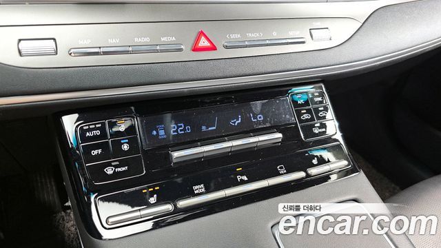 Hyundai Grandeur (IG) 3.0 LPi Rent Car Modern 2023 — фото 18