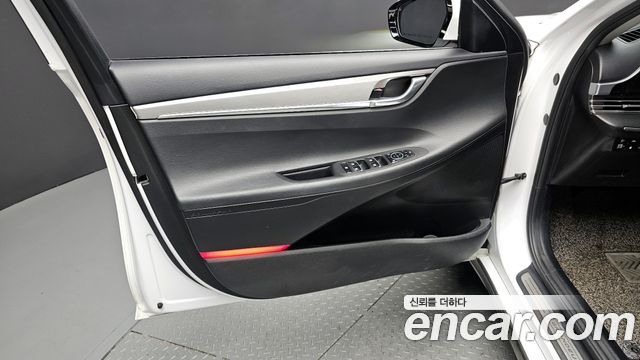 Hyundai Grandeur (IG) 3.0 LPi Rent Car Modern 2023 — фото 24