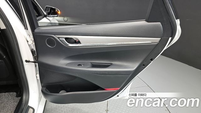 Hyundai Grandeur (IG) 3.0 LPi Rent Car Modern 2023 — фото 25