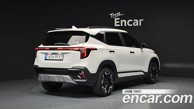 Kia Seltos Gasoline 2.0 2WD Signature 2023 — фото 2