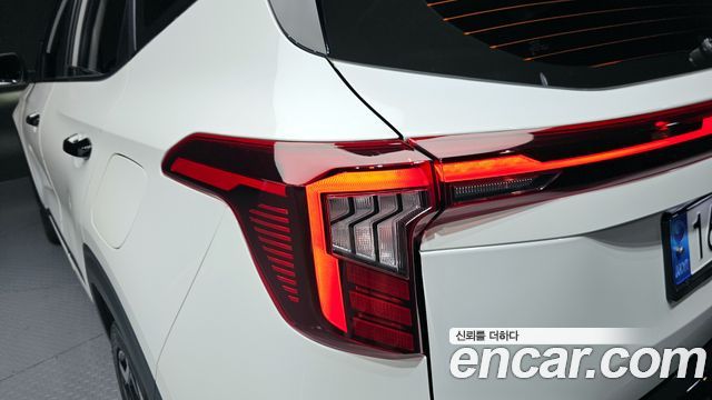 Kia Seltos Gasoline 2.0 2WD Signature 2023 — фото 23