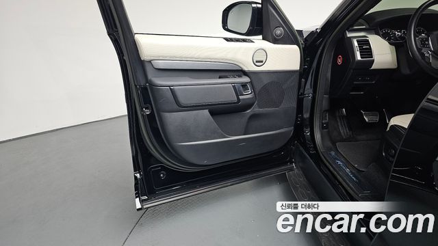 Land Rover Discovery 5 P360 R-Dynamic SE 2023 — фото 24