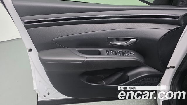 Hyundai Tucson (NX4) Gasoline 1.6 Turbo 2WD Premium 2021 — фото 24
