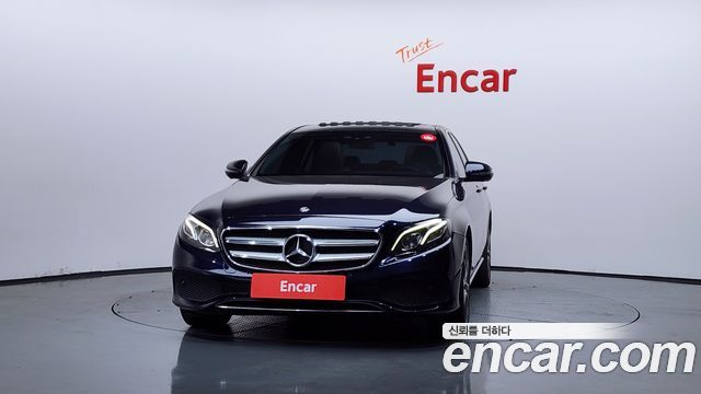 Mercedes-Benz E-Class (W213) E300 4MATIC Avnatgarde 2019 — фото 3