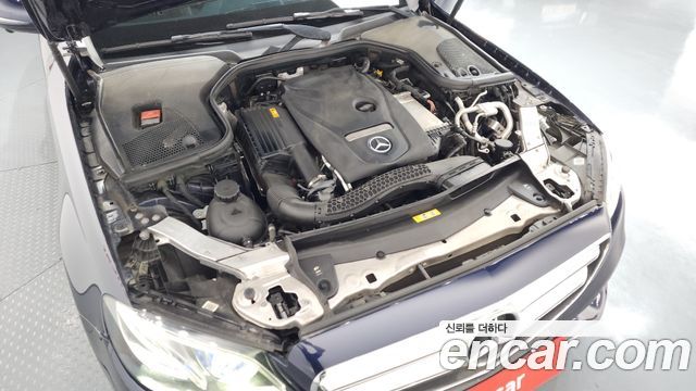 Mercedes-Benz E-Class (W213) E300 4MATIC Avnatgarde 2019 — фото 6