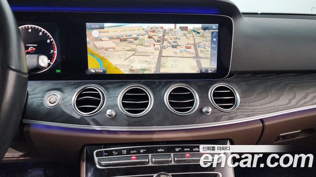 Mercedes-Benz E-Class (W213) E300 4MATIC Avnatgarde 2019 — фото 12