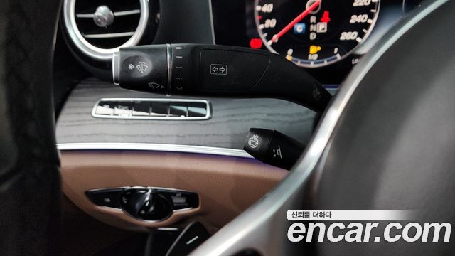 Mercedes-Benz E-Class (W213) E300 4MATIC Avnatgarde 2019 — фото 18