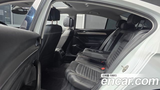 Volkswagen Passat GT (B8) 2.0 TDI Prestige 2021 — фото 12