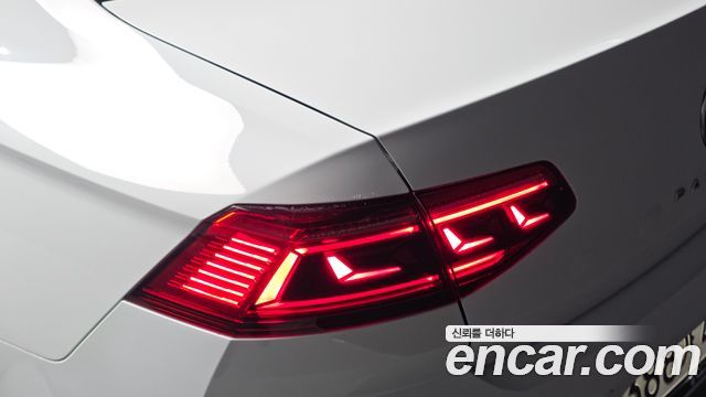 Volkswagen Passat GT (B8) 2.0 TDI Prestige 2021 — фото 23
