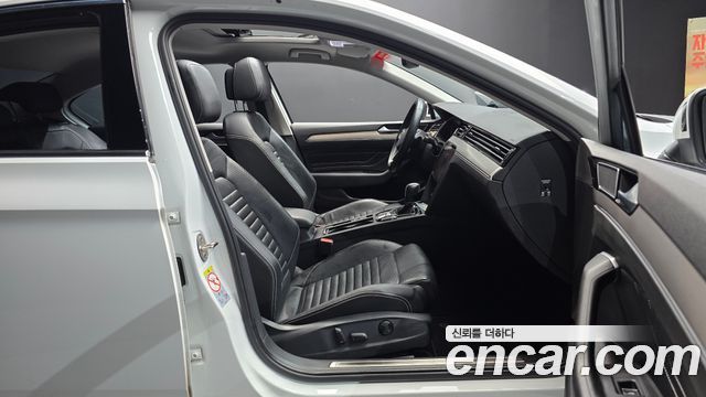 Volkswagen Passat GT (B8) 2.0 TDI Prestige 2021 — фото 26