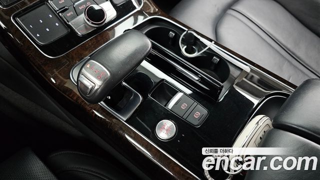 Audi A8 50 TDI Quattro LWB D4 2015 — фото 9