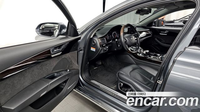 Audi A8 50 TDI Quattro LWB D4 2015 — фото 10