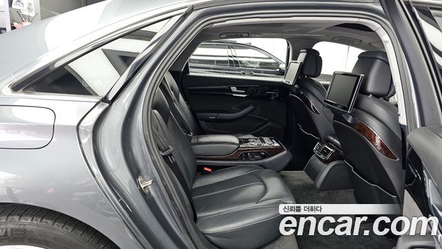 Audi A8 50 TDI Quattro LWB D4 2015 — фото 16