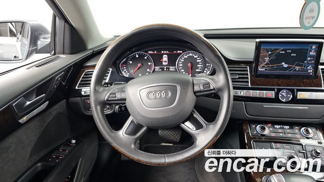 Audi A8 50 TDI Quattro LWB D4 2015 — фото 17