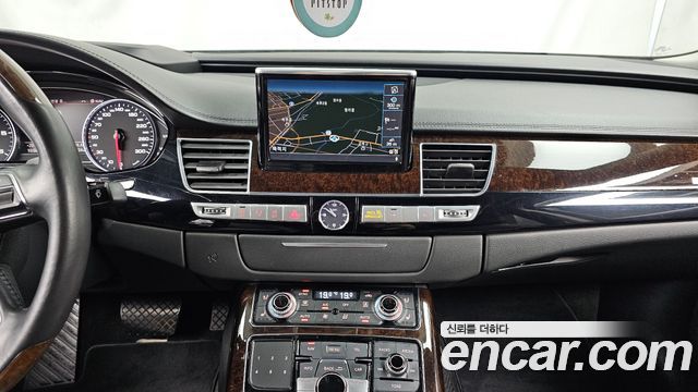 Audi A8 50 TDI Quattro LWB D4 2015 — фото 18