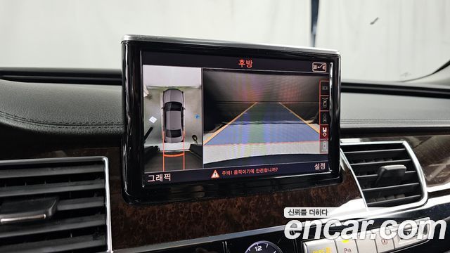 Audi A8 50 TDI Quattro LWB D4 2015 — фото 19