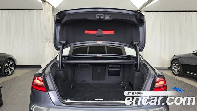 Audi A8 50 TDI Quattro LWB D4 2015 — фото 24