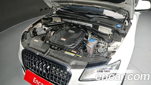 Audi Q5 35 TDI Quattro Dynamic 8R 2015 — фото 6