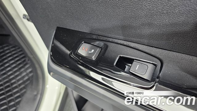 KG Mobility (SsangYong) Torres Gasoline 1.5 2WD T7 2023 — фото 20