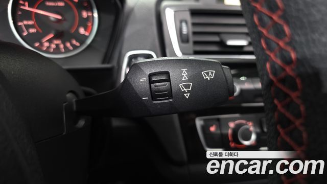 BMW 1 Series (F20) 118d Sport 5Door 2016 — фото 18