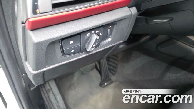 BMW 1 Series (F20) 118d Sport 5Door 2016 — фото 30