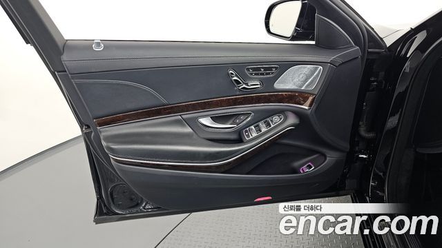 Mercedes-Benz S-Class (W222) S560L 4MATIC 2020 — фото 30