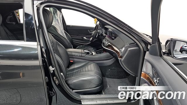 Mercedes-Benz S-Class (W222) S560L 4MATIC 2020 — фото 32