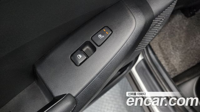 Kia Seltos Gasoline 1.6 Turbo 2WD Signature 2023 — фото 23