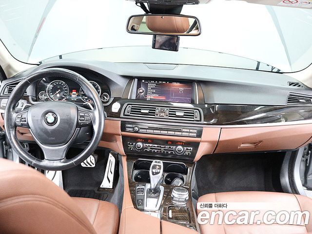 BMW 5 Series (F10) 528i 2015 — фото 17