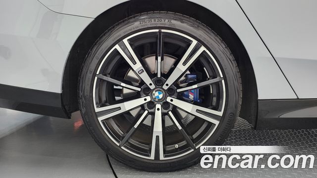 BMW 5 Series (G60) 530i xDrive M Sport 2024 — фото 5