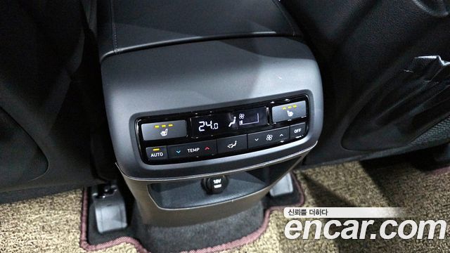 Hyundai Palisade Diesel 2.2 2WD Le Blanc 2024 — фото 19