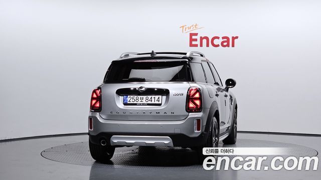MINI Cooper Countryman Classic Plus Launch Pack 2nd Gen 2024 — фото 4
