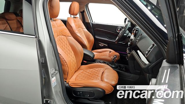 MINI Cooper Countryman Classic Plus Launch Pack 2nd Gen 2024 — фото 12