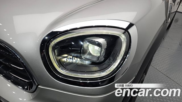 MINI Cooper Countryman Classic Plus Launch Pack 2nd Gen 2024 — фото 22