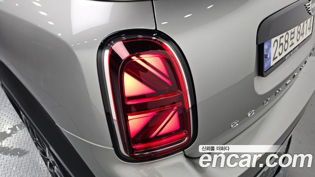 MINI Cooper Countryman Classic Plus Launch Pack 2nd Gen 2024 — фото 23