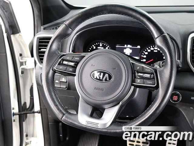 Kia Sportage The Bold Diesel 2.0 2WD Prestige 2021 — фото 15