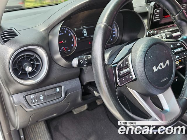 Kia K3 (II) 1.6 Prestige 2022 — фото 9