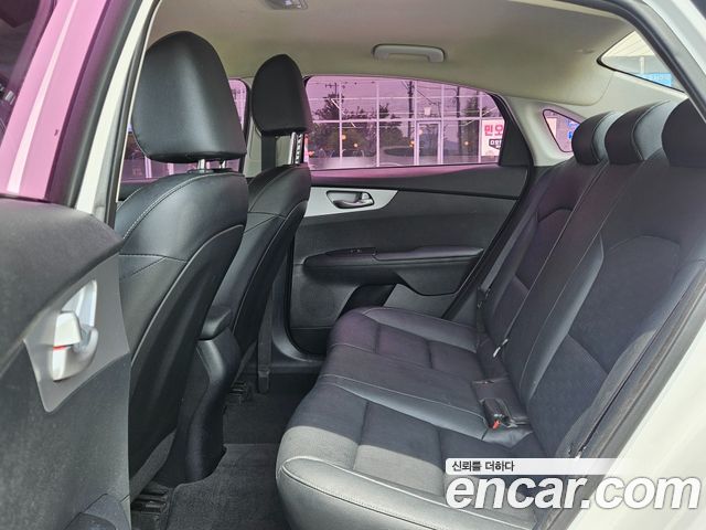 Kia K3 (II) 1.6 Prestige 2022 — фото 14