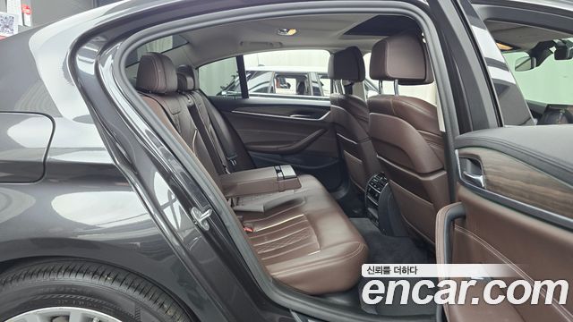BMW 5 Series (G30) 530i Luxury Plus 2020 — фото 11
