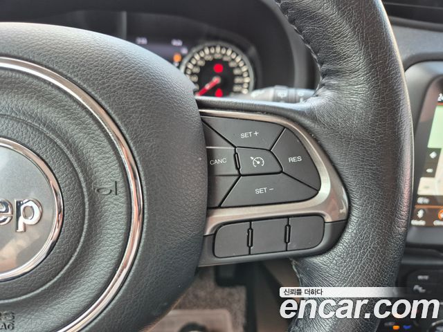 Jeep Renegade 1.6 Diesel Limited 2020 — фото 17