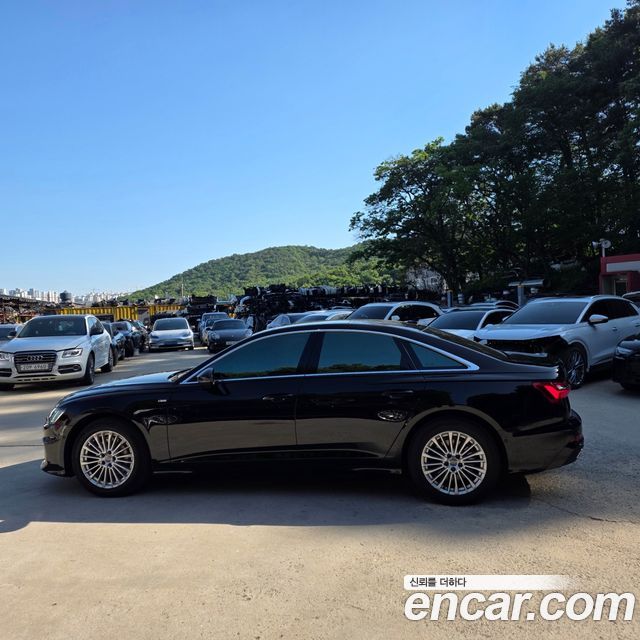 Audi A6 (C8) 45 TFSI Quattro Premium 2021 — фото 3