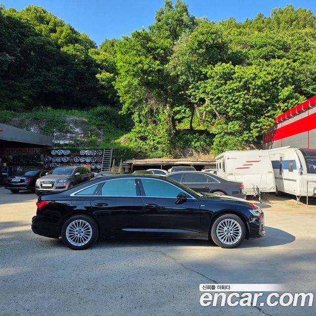 Audi A6 (C8) 45 TFSI Quattro Premium 2021 — фото 7