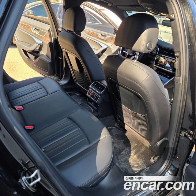 Audi A6 (C8) 45 TFSI Quattro Premium 2021 — фото 17
