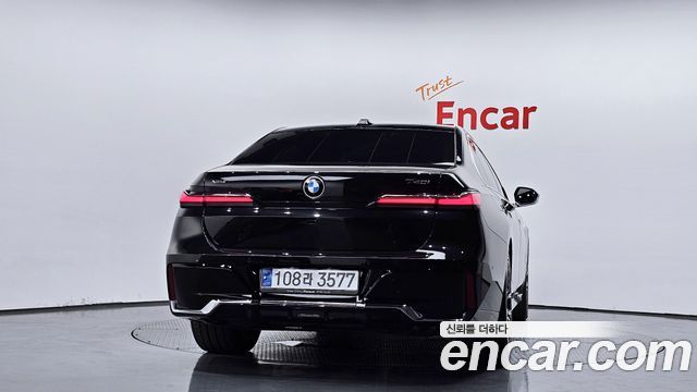BMW 7 Series (G70) 740i xDrive M Sport 2025 — фото 4