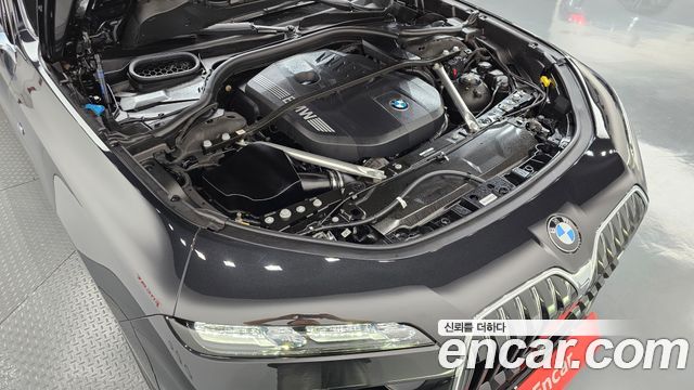 BMW 7 Series (G70) 740i xDrive M Sport 2025 — фото 6