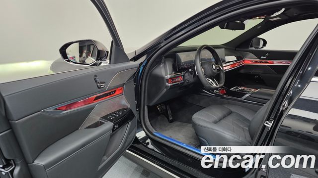 BMW 7 Series (G70) 740i xDrive M Sport 2025 — фото 10